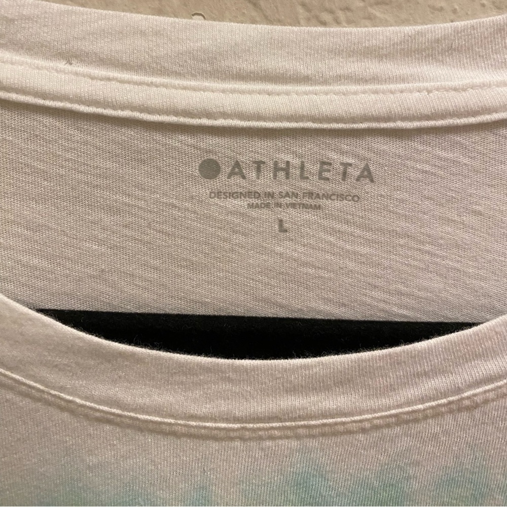 Athleta Tie Dye Stripe Pride Short Sleeve T-Shirt Size L - Picture 5 of 10